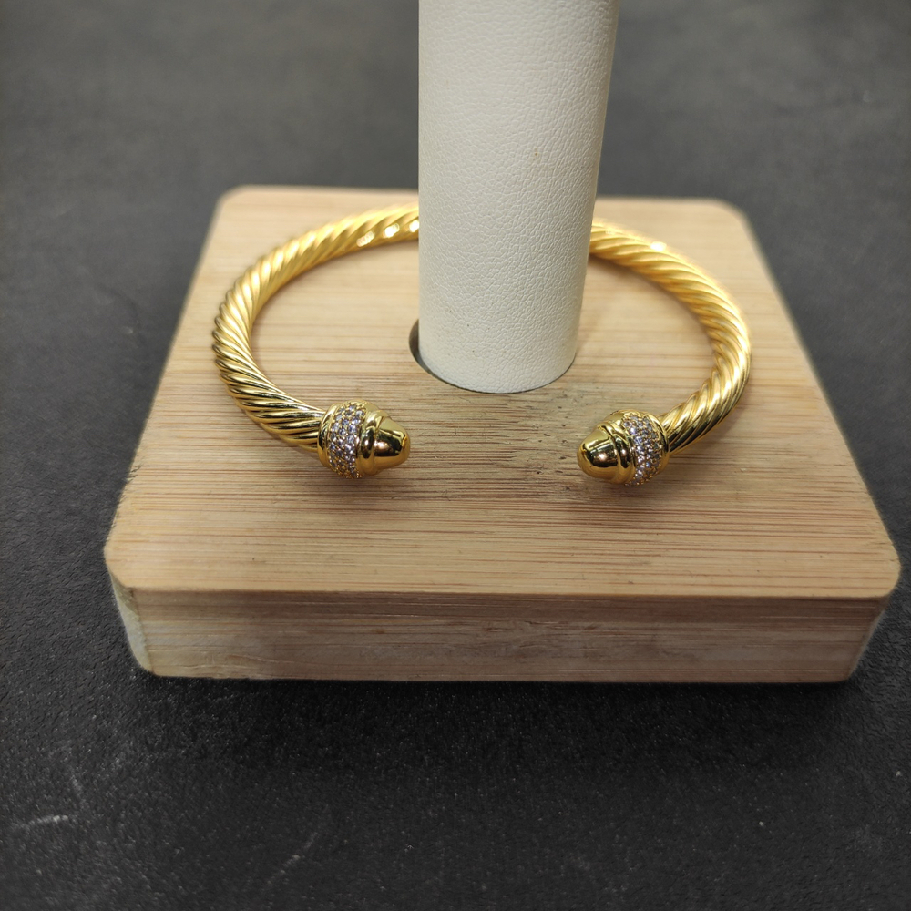 David Yurman 5mm Gold Round Bracelet with Full Diamonds - Picture 8 of 9